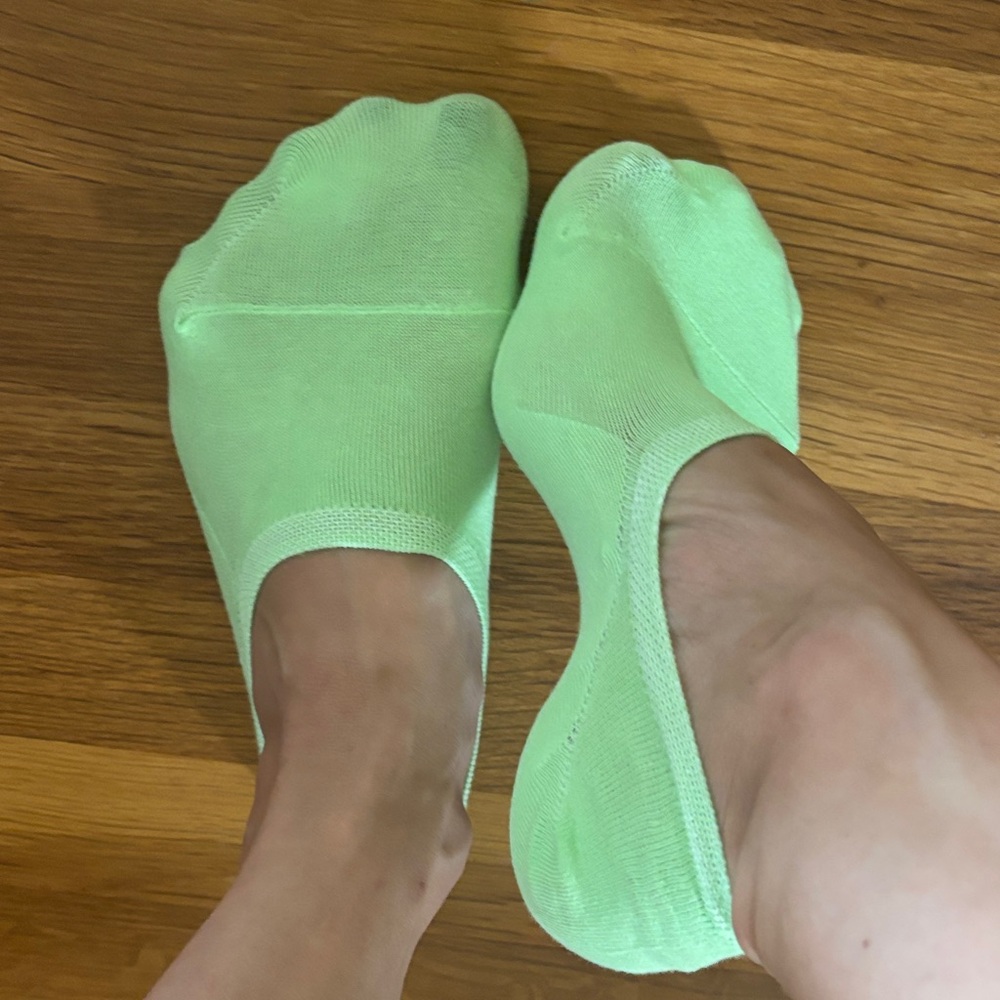 Green ankle socks